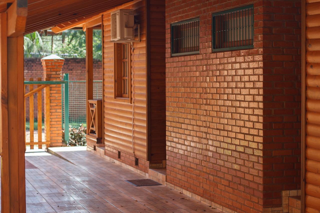 Cabanas Paseo Del Yacaratia Puerto Iguazú Exteriér fotografie